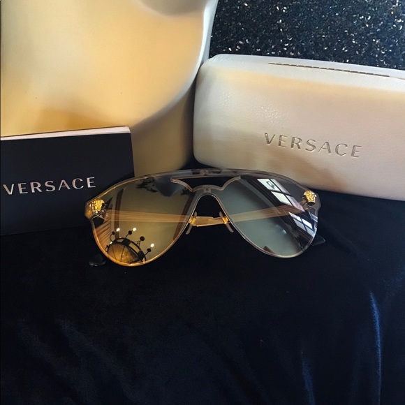 Versace VE2161 Sunglasses - Picture 4 of 8